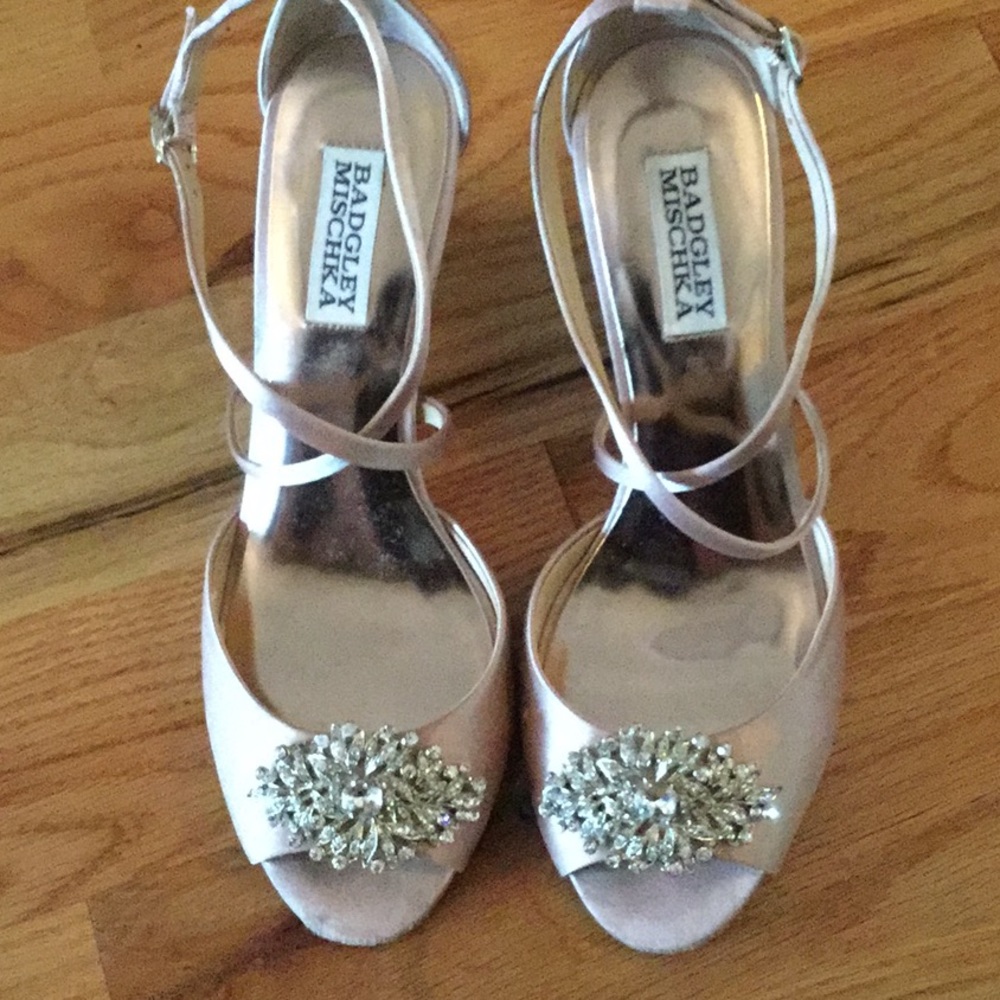 Badgley Mischka Abigail blush pink satin wedges